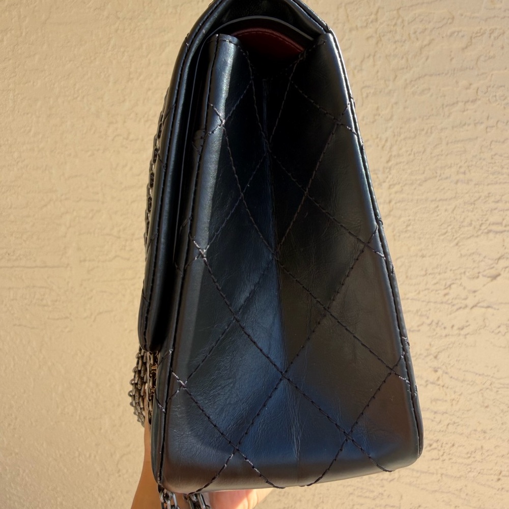 CHANEL 2.55 Reissue Double Flap shoulder bag - Picture 4 of 14